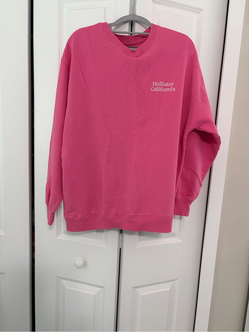 Hollister California Bubblegum Pink Crewneck Sweatshirt